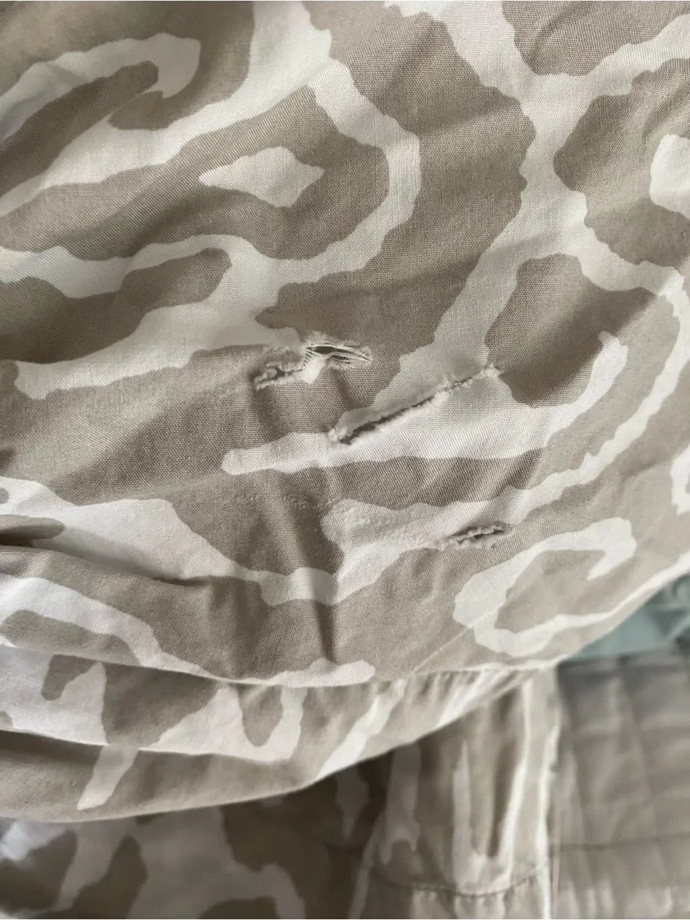Potter Barn Neutral Ikat Print Fitted Twin Sheet Set